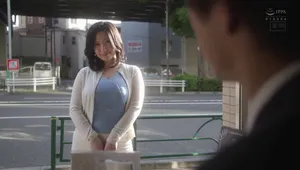 Chồng yêu yếu không làm lên đỉnh, vợ lên mạng tìm trai trẻ quan hệ khỏe