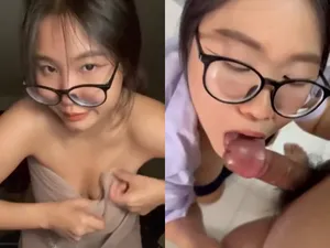 Nữ học sinh liếm chim đá trứng cút điêu luyện