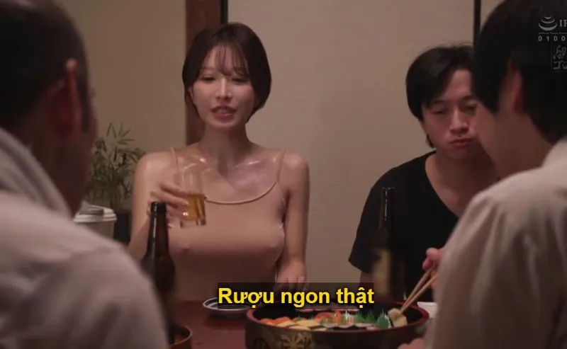 Bà xã gạ xoạc cả gia đình anh xã vì chồng yêu dẫn về quê rồi bỏ bê nứng lồn sml